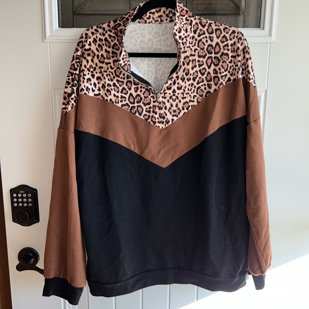 Cheetah Quarter Zip Pullover Size 2XL